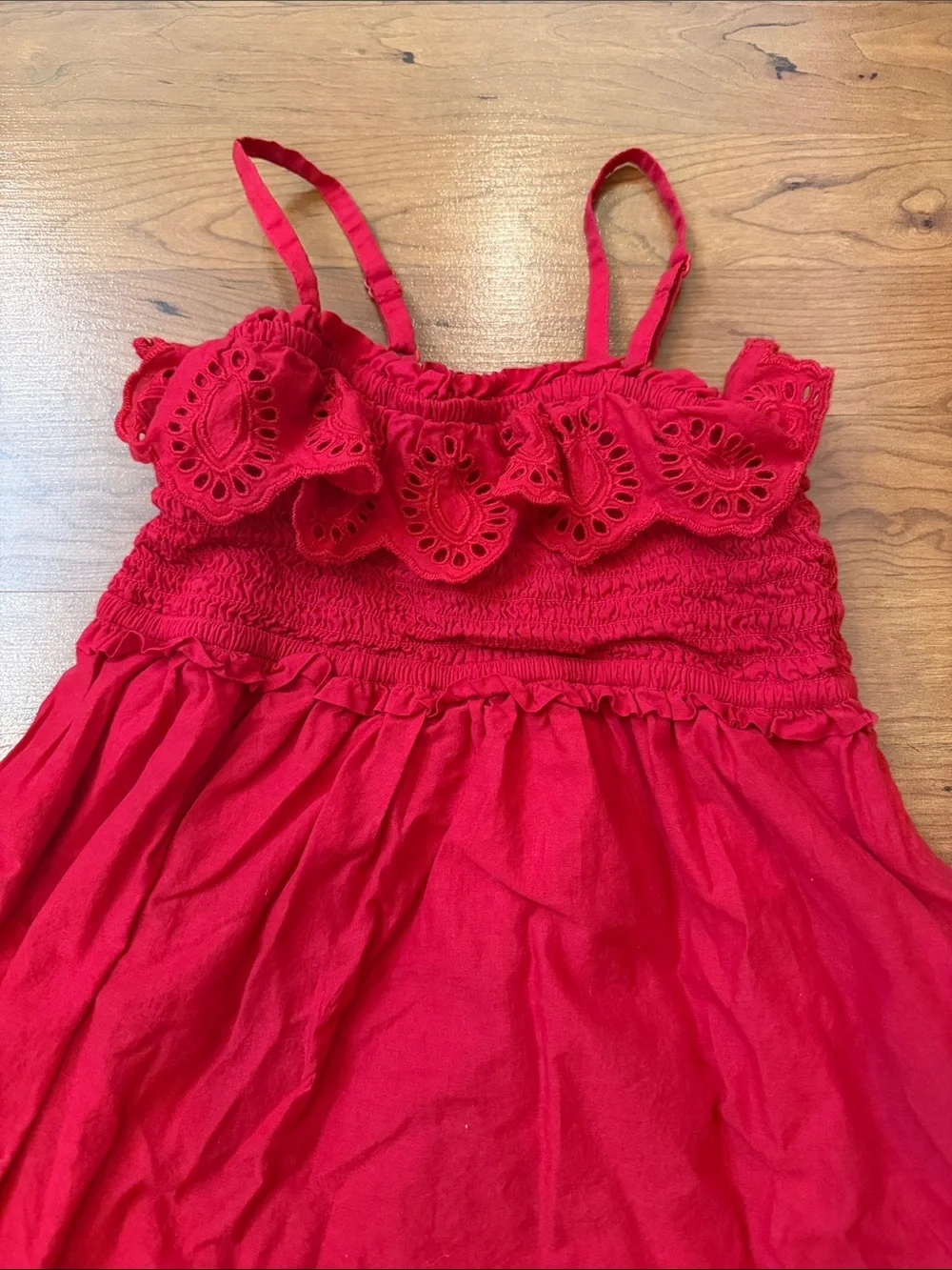 Beautiful Gap smocked dress size S 6-7 with adjustable straps.